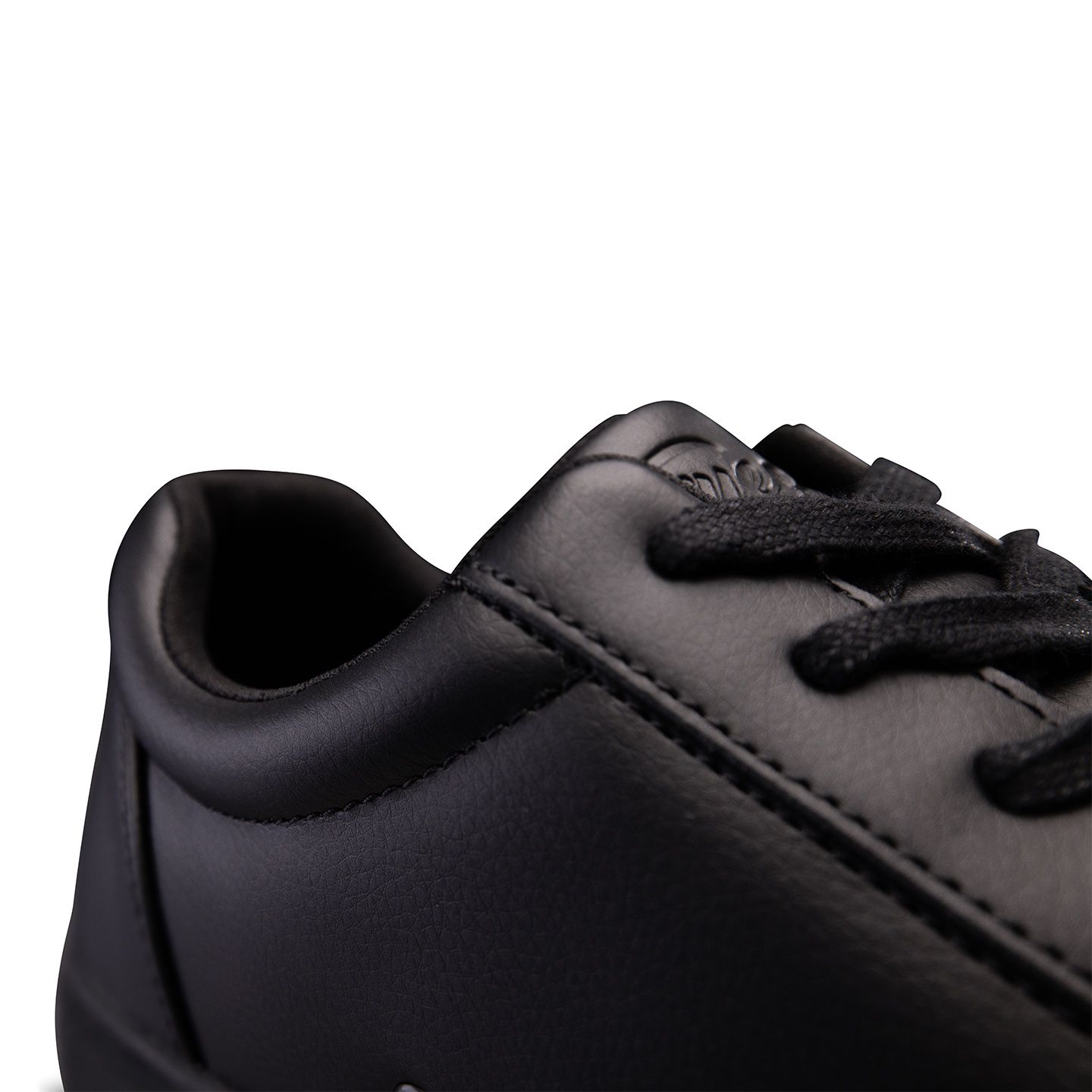 Женские кроссовки Fuego All-black Low-top, цвет: Чёрный — фото 9