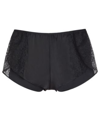 Women's It's On Lace Shorty 938296