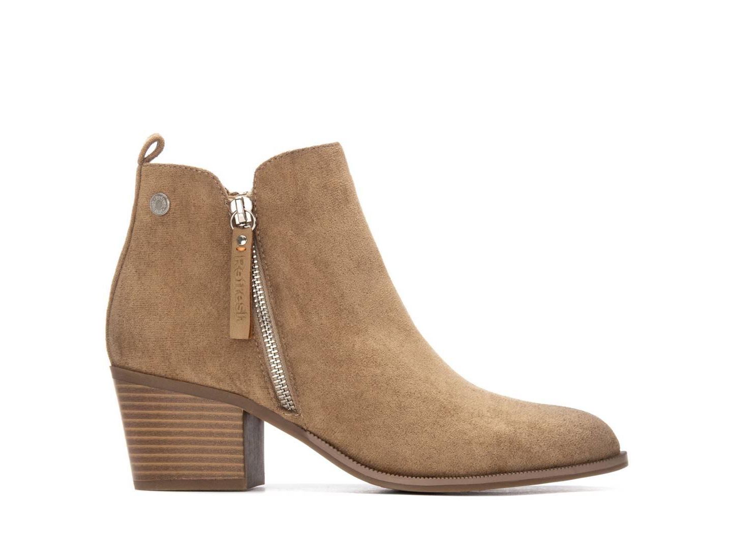 Женские ботинки XTI Block Heel Suede Ankle Booties Refresh Collection, цвет: Бежевый — фото 1