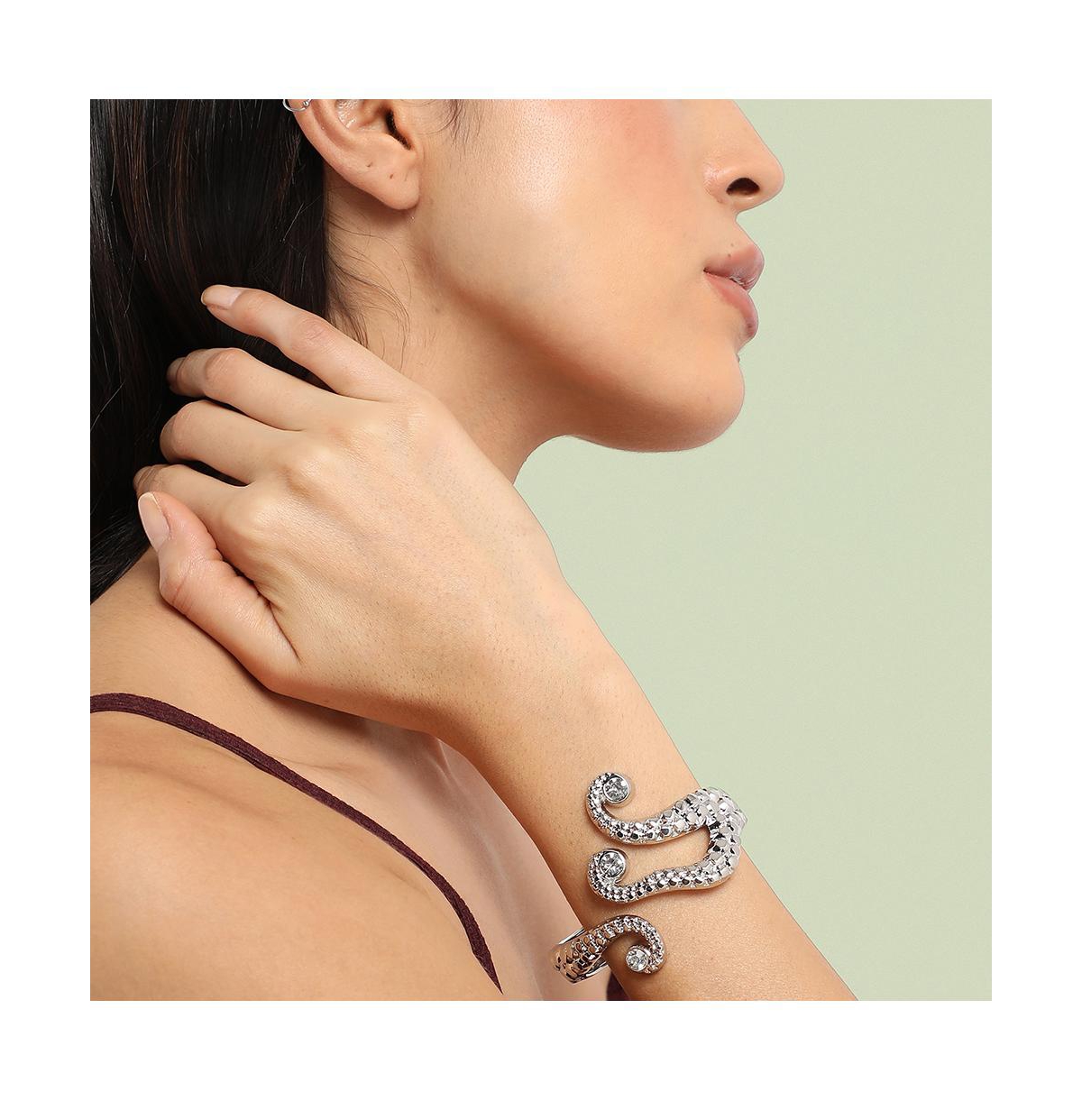 Sohi Squid Arms Bracelet In Silver