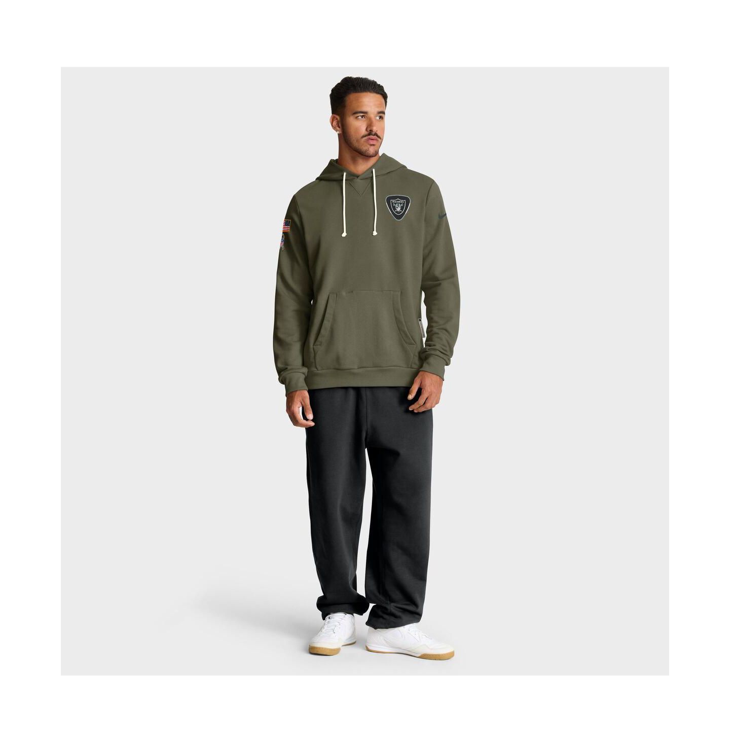 Мужское худи Nike Olive Las Vegas Raiders 2025 Salute to Service Sideline Standard Issue Dri-FIT — фото 3
