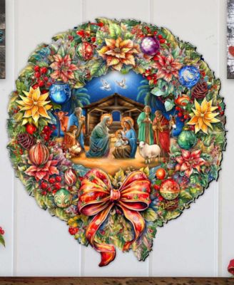 Nativity Wreath Holiday Door D&eacute;cor