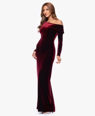 Women's Asymmetric Neck Velvet Gown