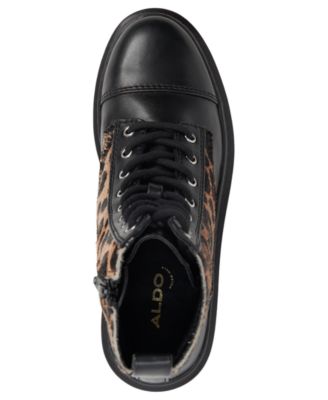 Women's Goer-In Round Toe Combat Boots