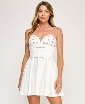 Juniors' Sweetheart Neck Double Bow Strapless Dress