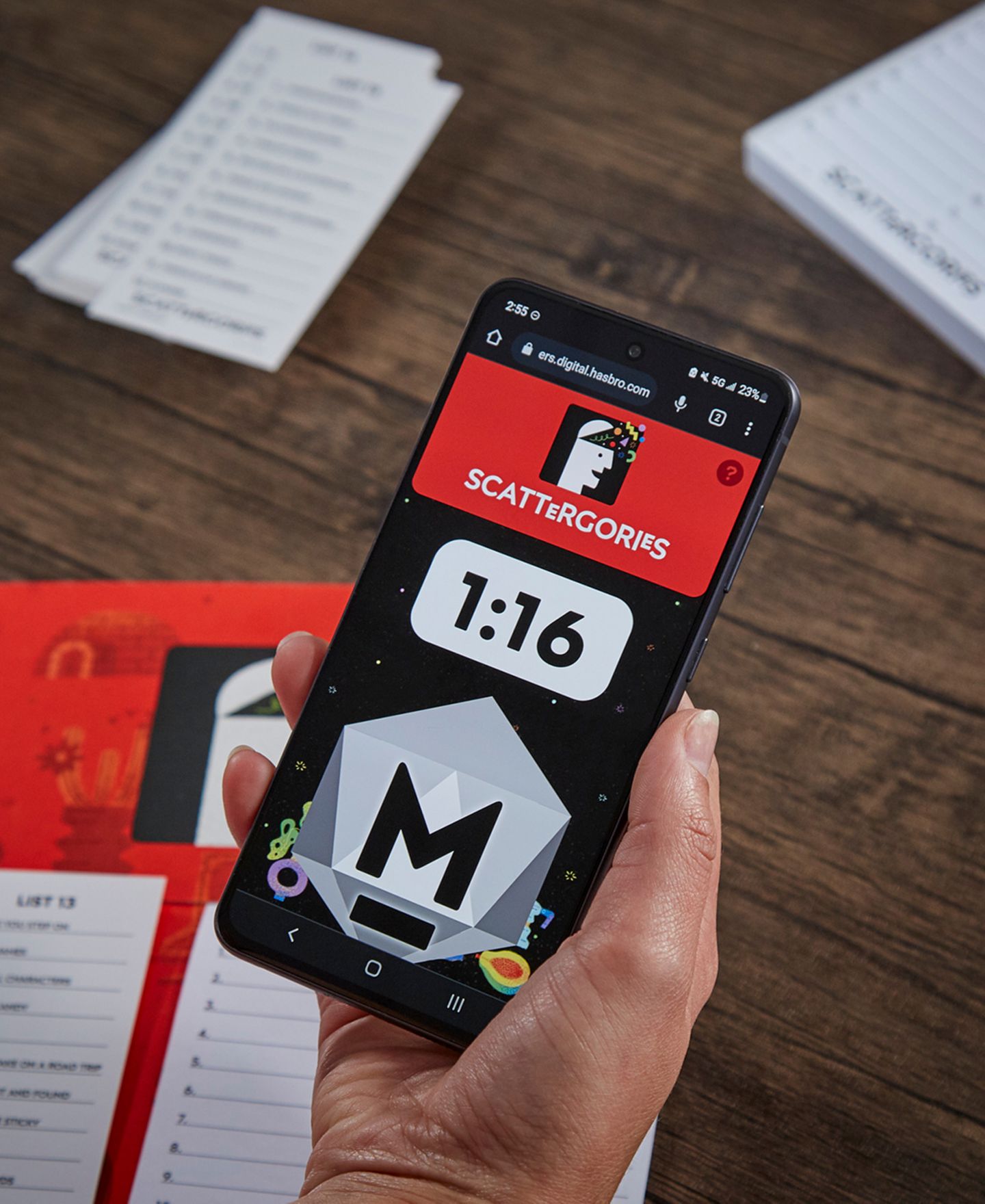 Детская настольная игра Hasbro Classic Scattergories Board Game, Ages 13+ — фото 6