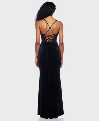 Junior's Sweetheart Neck Lace-Up Back Gown