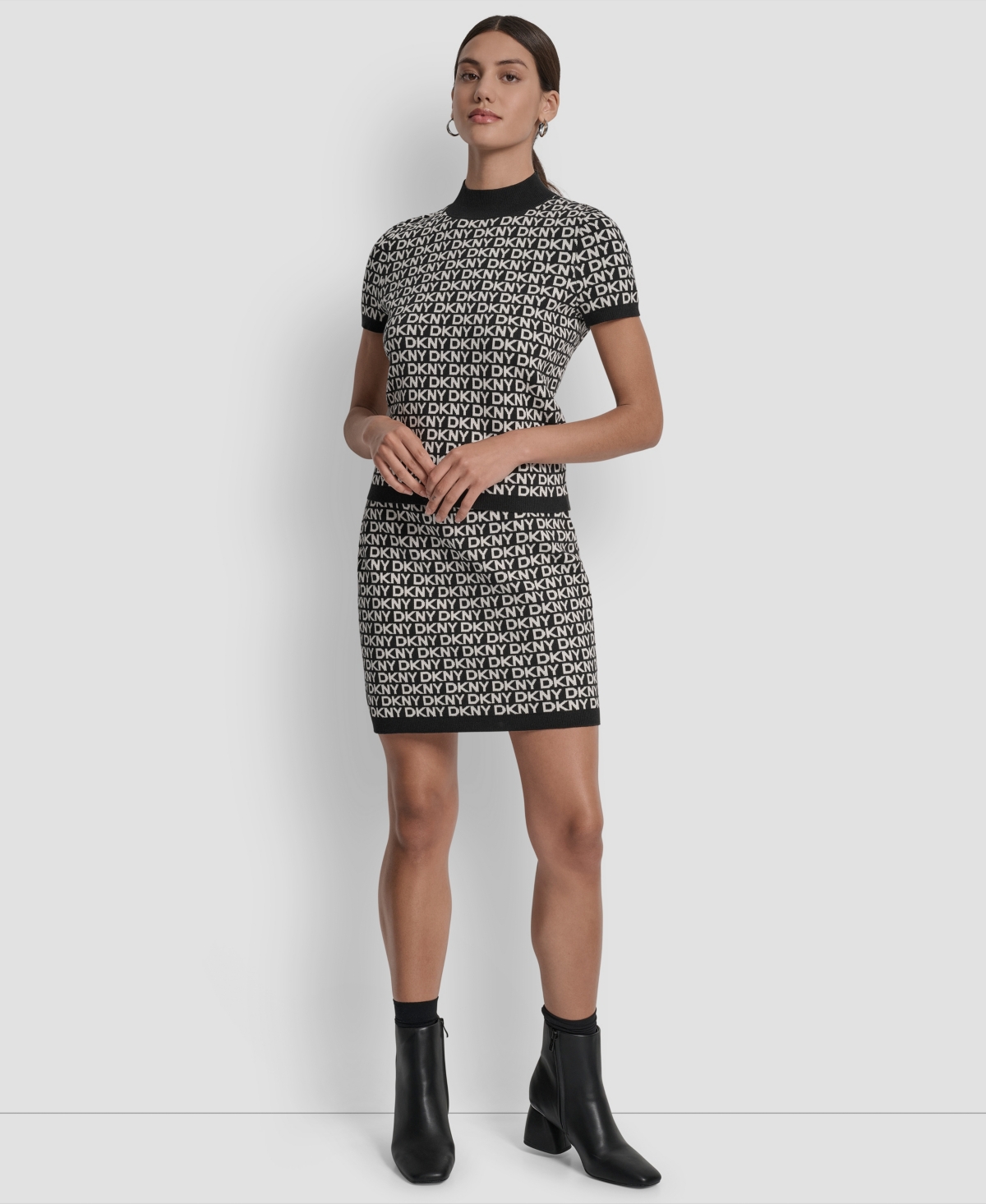 Dkny Jeans Petite Short Sleeves Sweater In Black