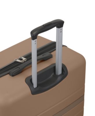 Lisbon 22" Carry-On Spinner