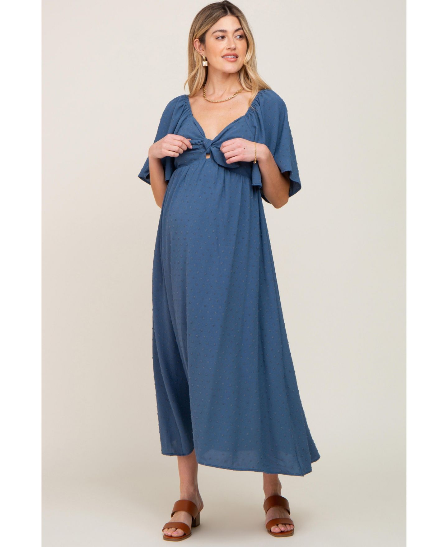Женское платье Pinkblush Navy Blue Textured Dot Front Tie Ruffle Sleeve Midi, цвет: Тёмно-синий — фото 5