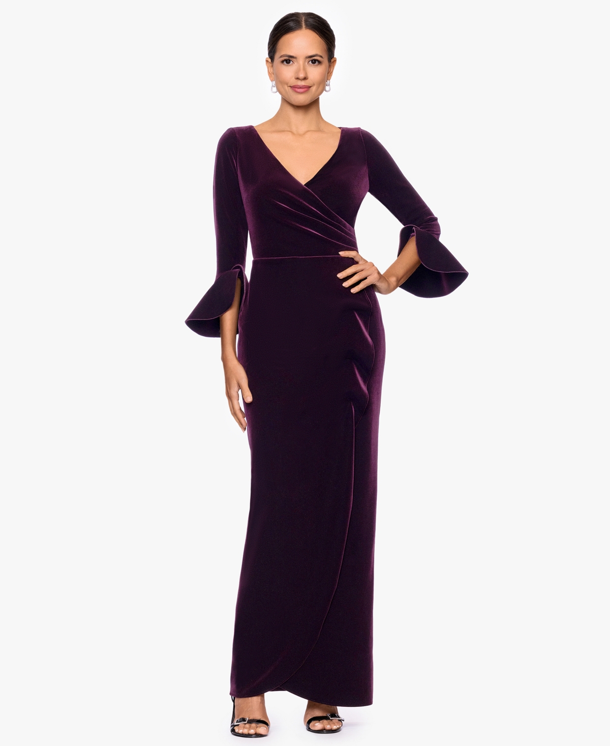 Betsy & Adam Women's Velvet Long Sleeve V-neck Gown In Burgundy