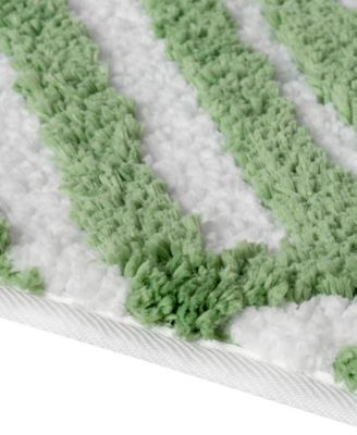 Geometric Lines Tufted Bath Rug, 18" x 27"