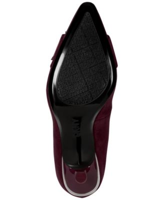 Women's Nashbrook Slip On Pumps