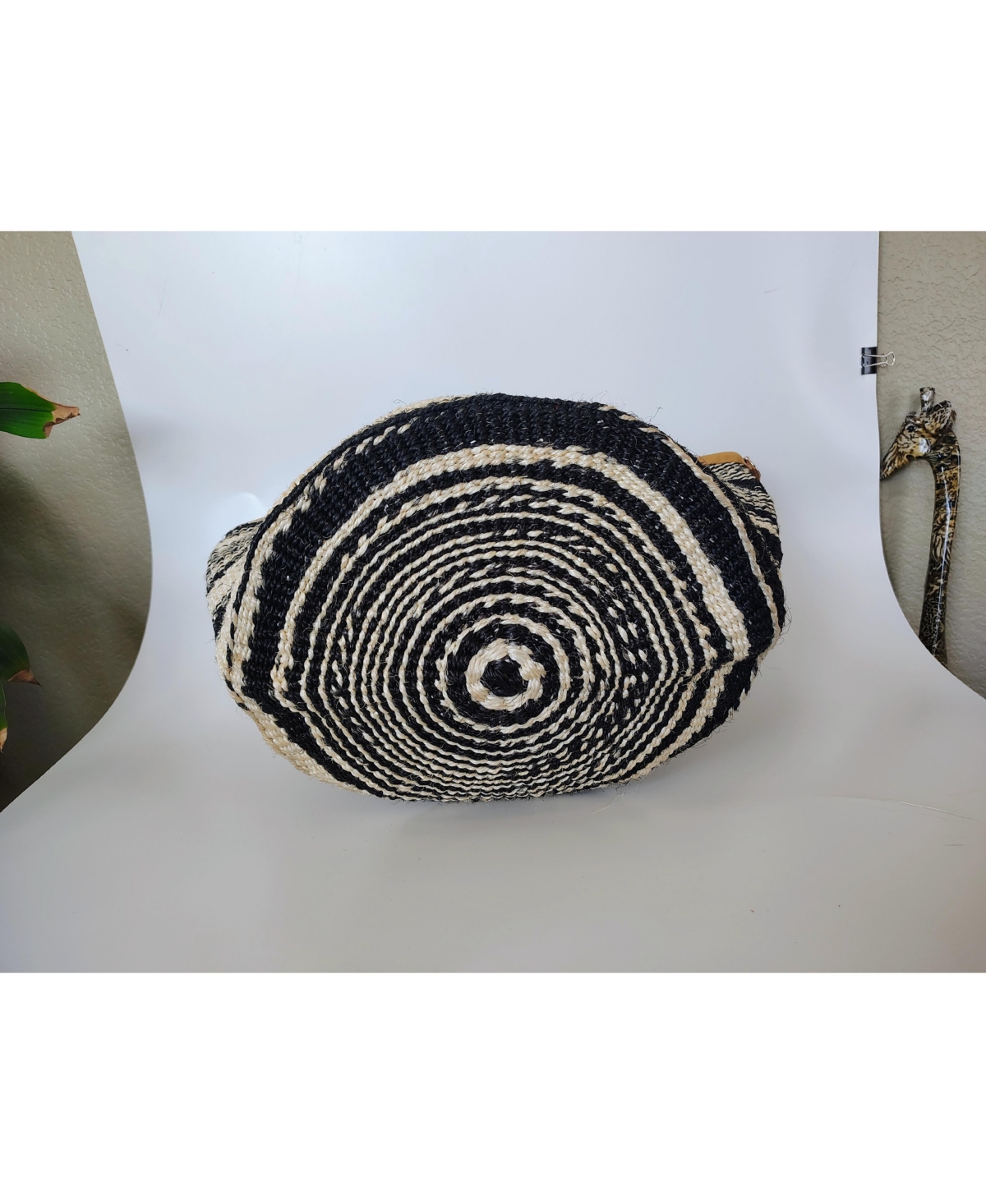 Sawa SAWABalance Art Spiral Black and White Handmade Sisal Straw Basket Tote
