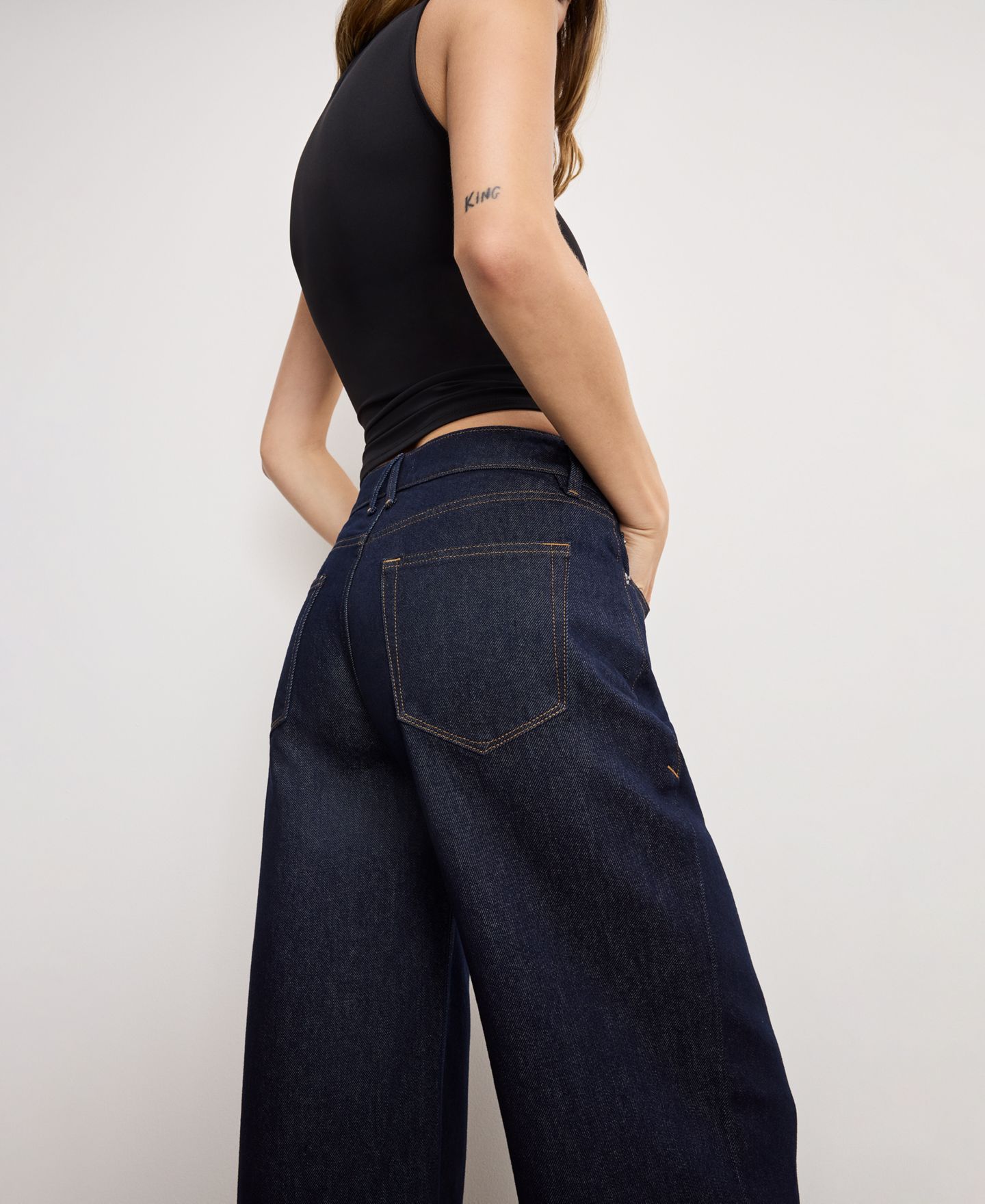 Женские джинсы Good American Good Relaxed Baggy Low-Rise Jeans, Regular and Plus, цвет: Индиго — фото 5