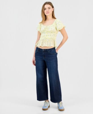 Juniors' Floral Print Short Sleeve Woven Top