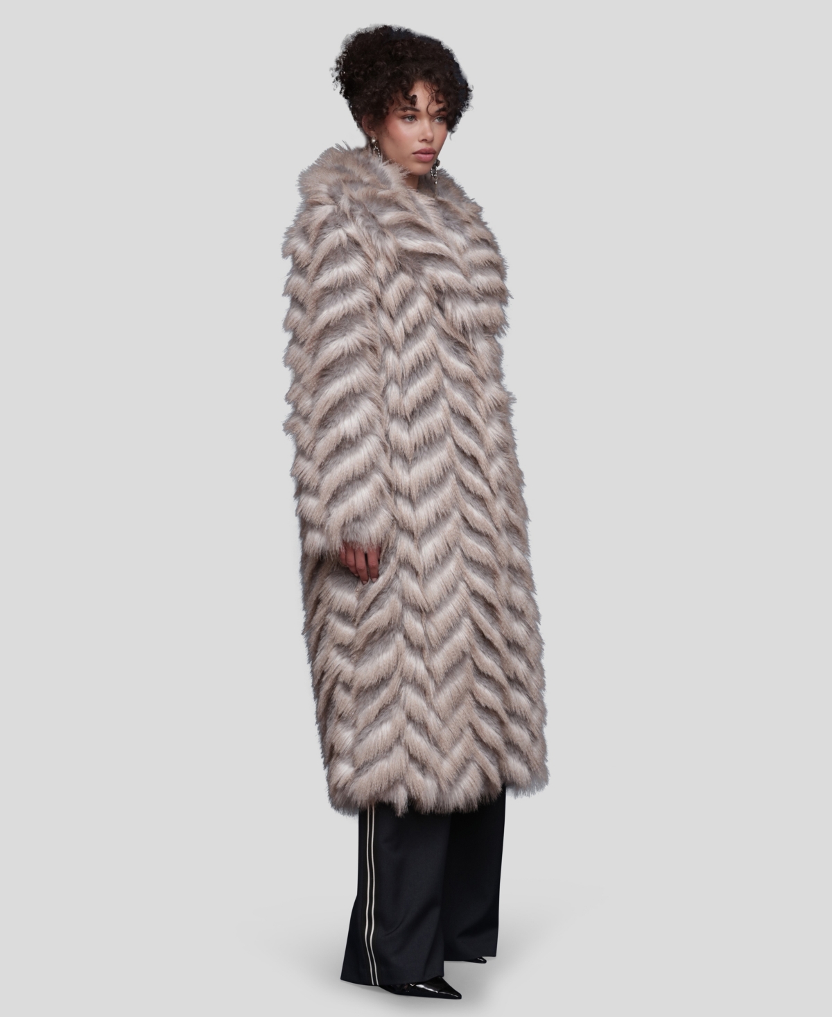 Avec Les Filles Women's Chevron Hook And Eye Coat In Brown