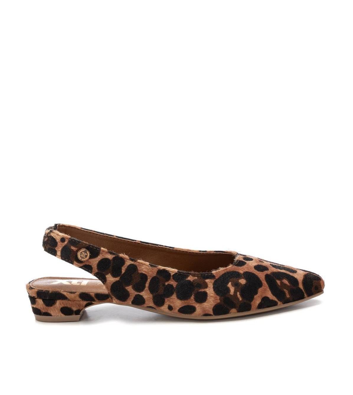 Xti Women's Tuxedo Flats