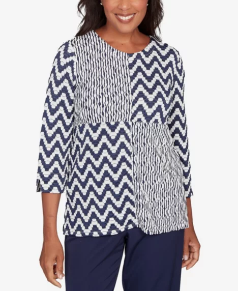 Petite Saratoga Springs Textured Panel Spliced Knit Top - Navy