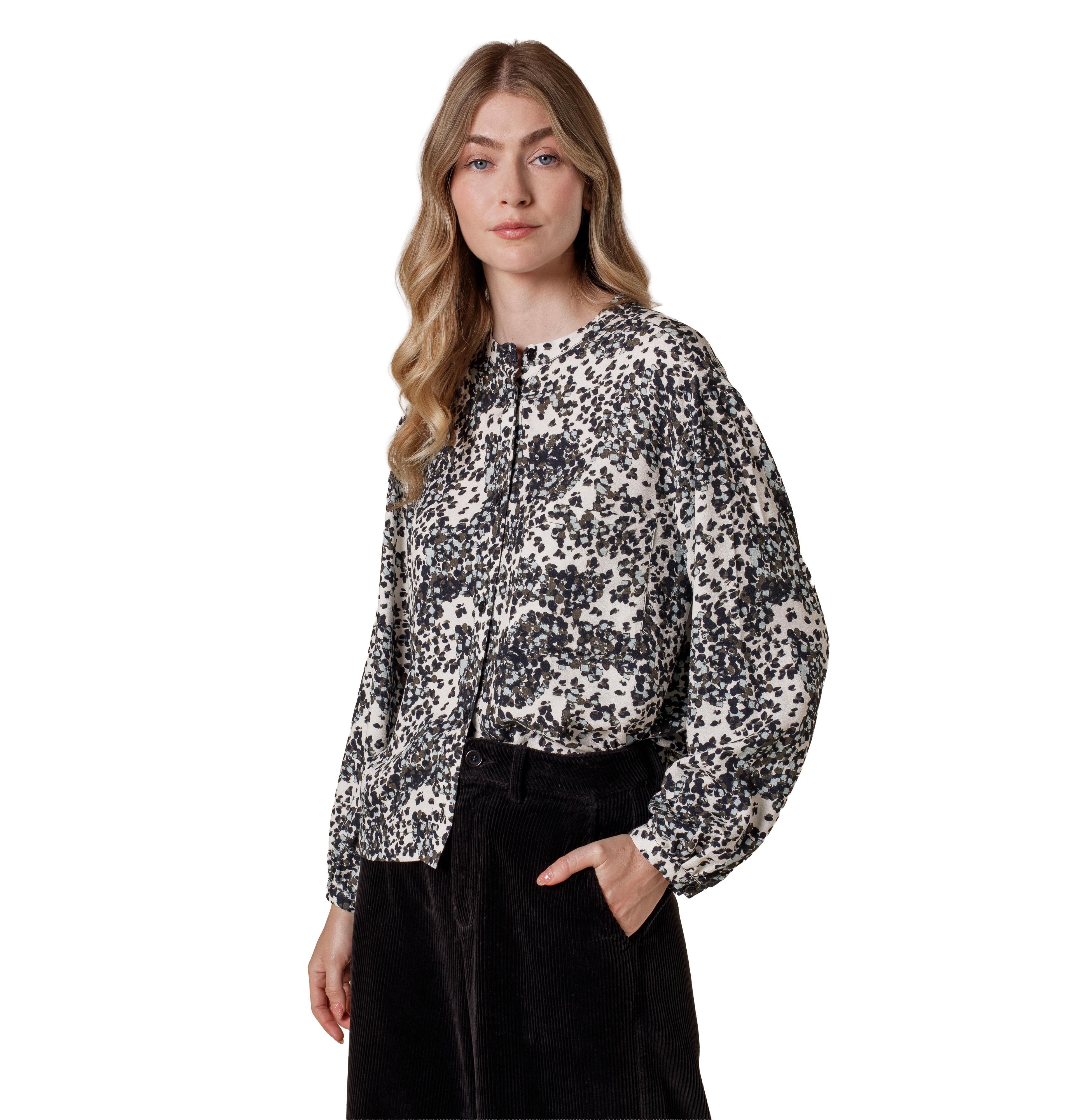 Celtic & Co. Women's Printed Drop Shoulder Long Sleeve Shirt