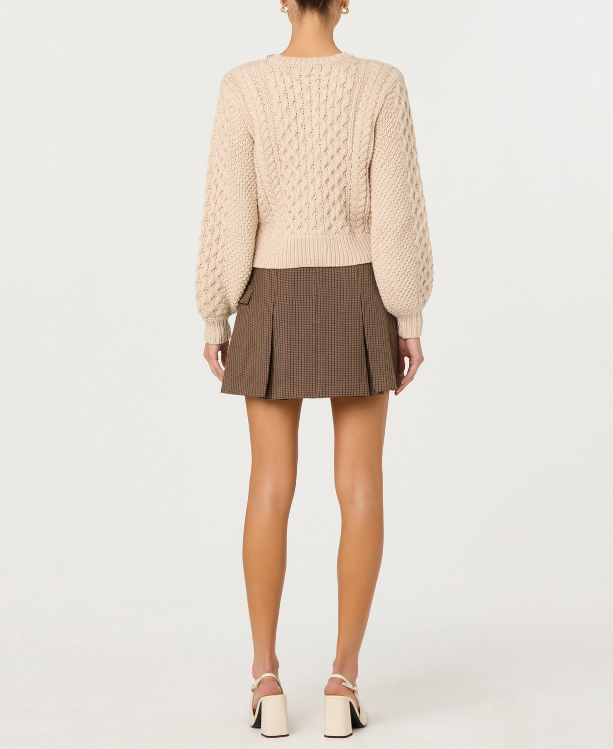 Astr the Label Women's Cathryn Crewneck Cardigan Sweater