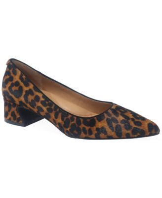Women's Gardena Pointy Toe Pumps