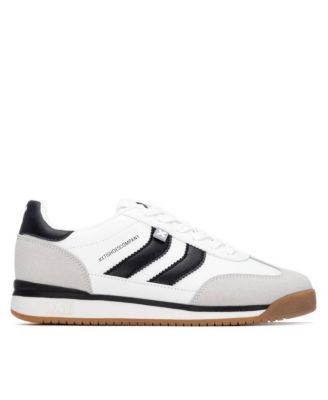 Women's Casual Sneakers