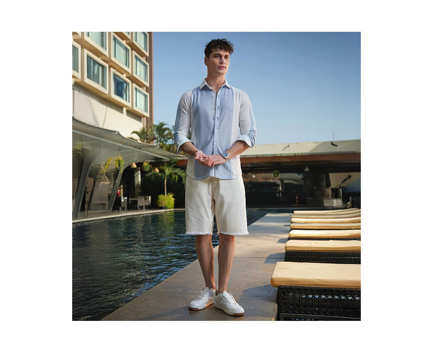 Men's Powder Blue & Daisy White Panel-Tactile Shirt
