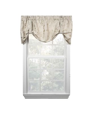 Ellis Curtain