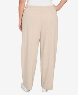 Plus Size Solid Texture Hatchi Casual Pant