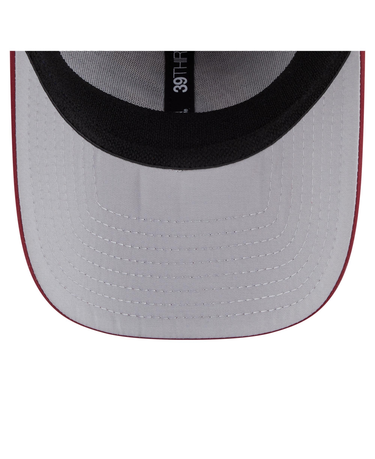 New Era Men's Wine Cleveland Cavaliers Featherweight Poly Rope Flex 39Thirty Hat