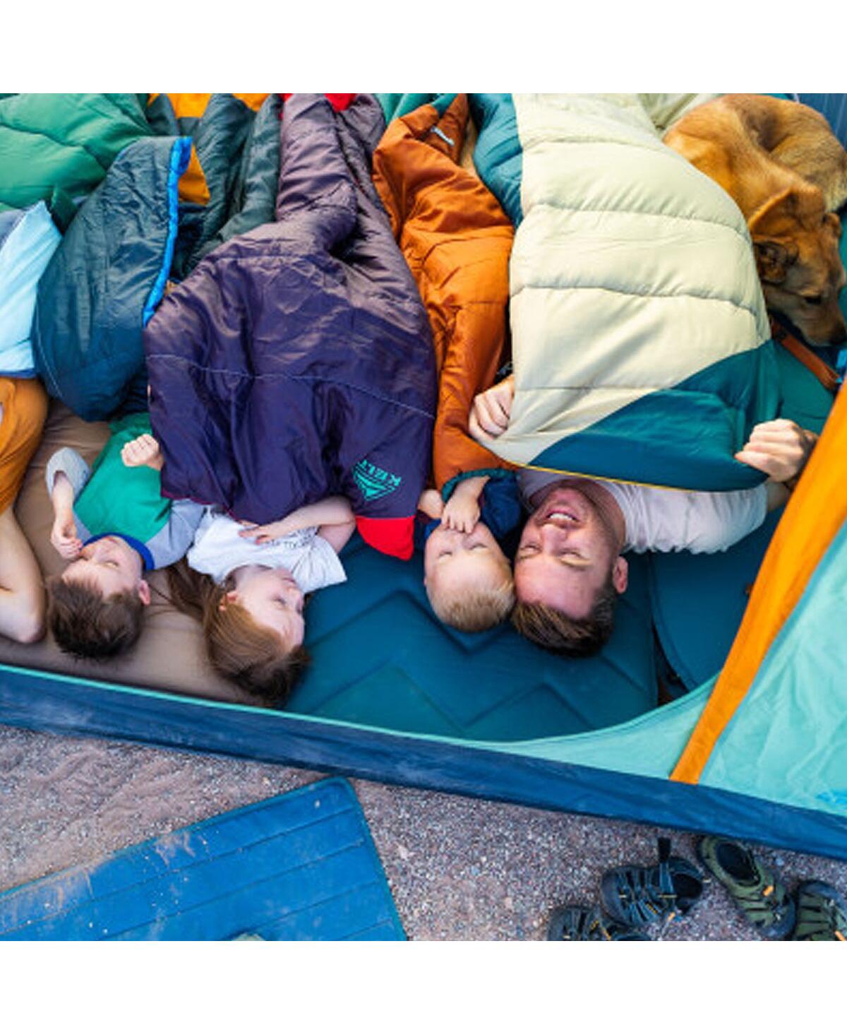 Kelty Catena Sleeping Bag: 30F Synthetic 55 to 30 Degree Bags