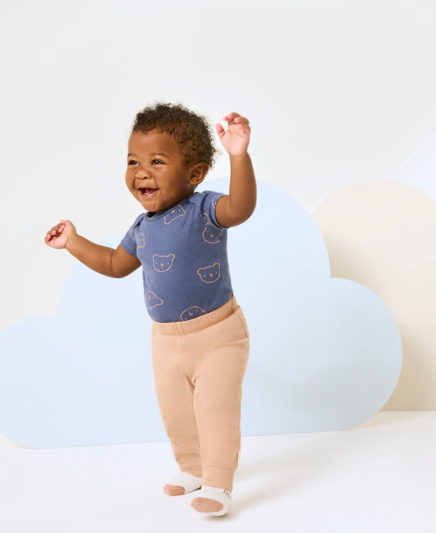 Брюки Huggies Pull-On Pants, 2-Pack Set для мальчиков-малышей, цвет: Индиго / Бежевый — фото 8