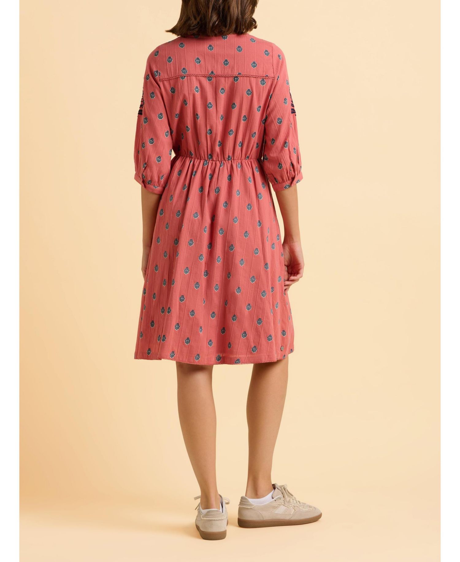 Women's Rolling 3/4 Sleeve Round Neck Dress