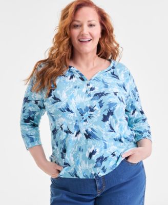 Plus Size Printed Henley 3/4-Sleeve Top