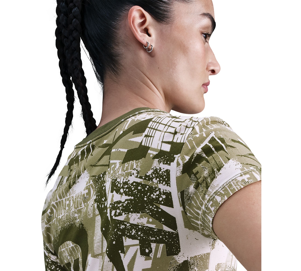 Nike Women's Sportswear Slim-fit T-shirt In Green