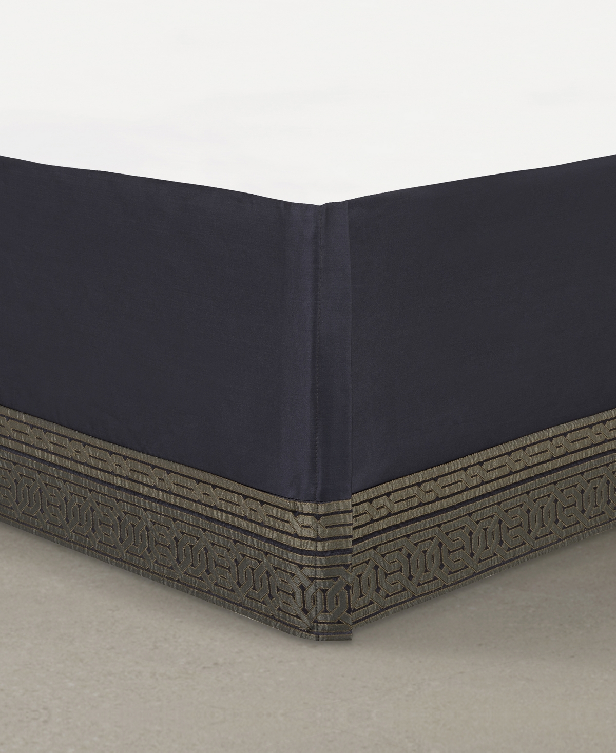 J Queen New York Alaro Geometric 4-Pc. Comforter Set