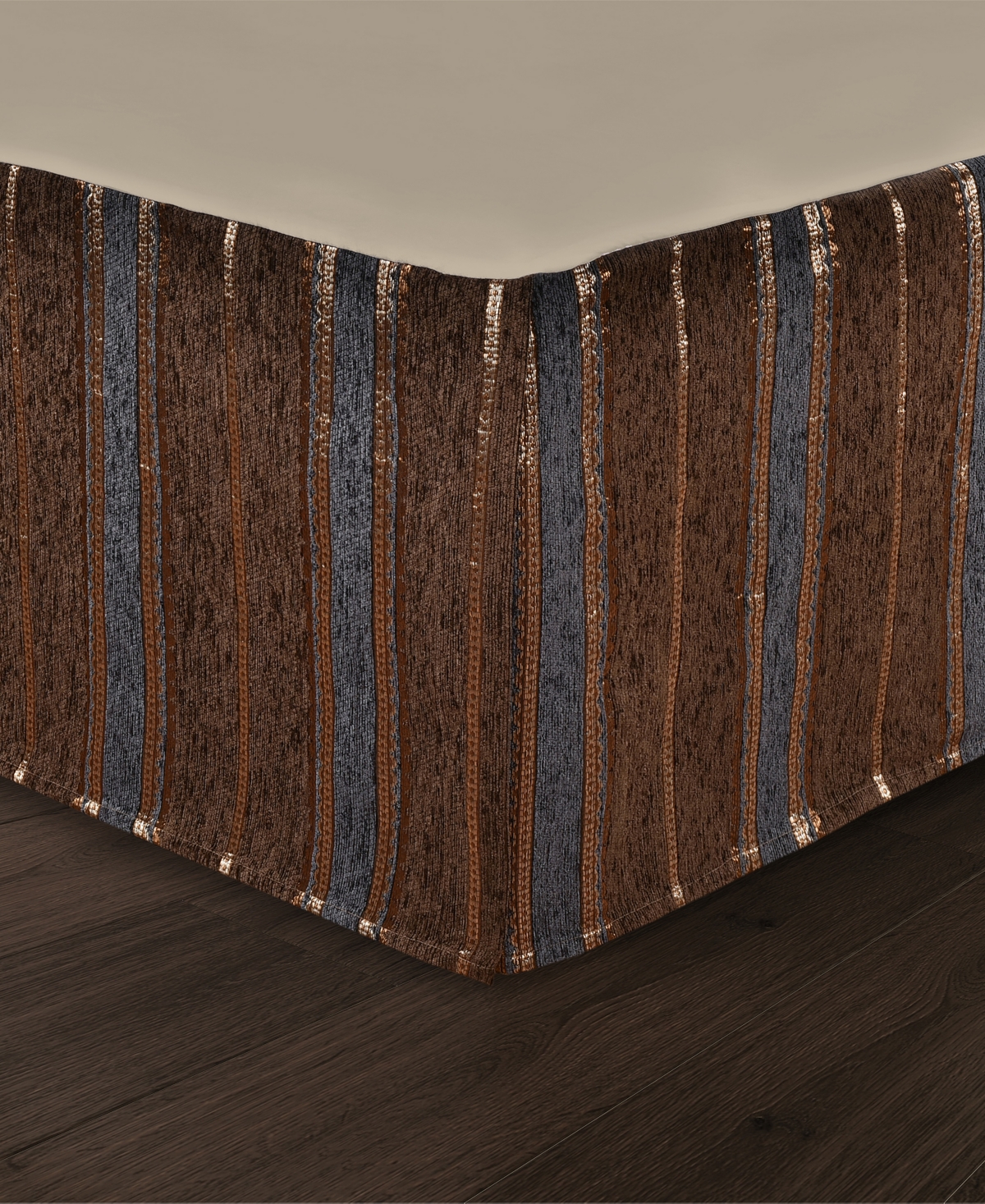 J Queen New York Sofia Chenille Damask 4-Pc. Comforter Set