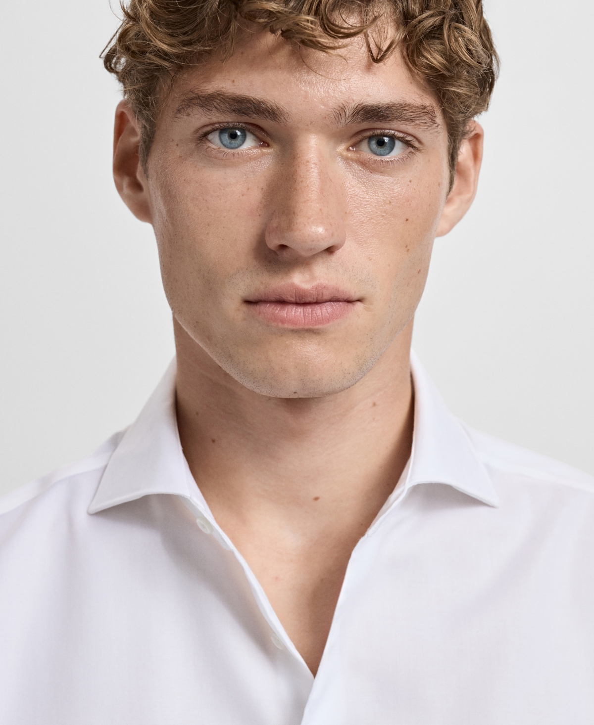 Mango Men's Cotton Slim-Fit Formal Shirt