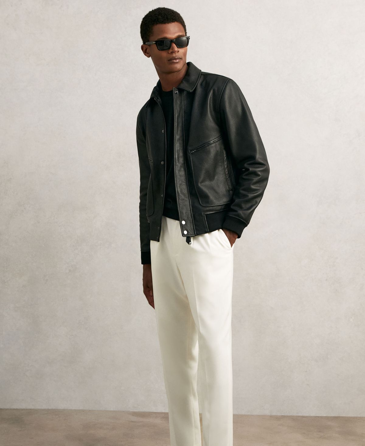 Мужская куртка из зернистой кожи на молнии