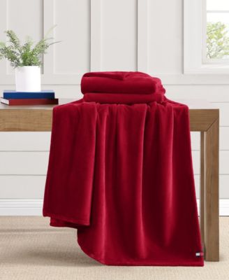 Solid Plush Blanket, Full/Queen