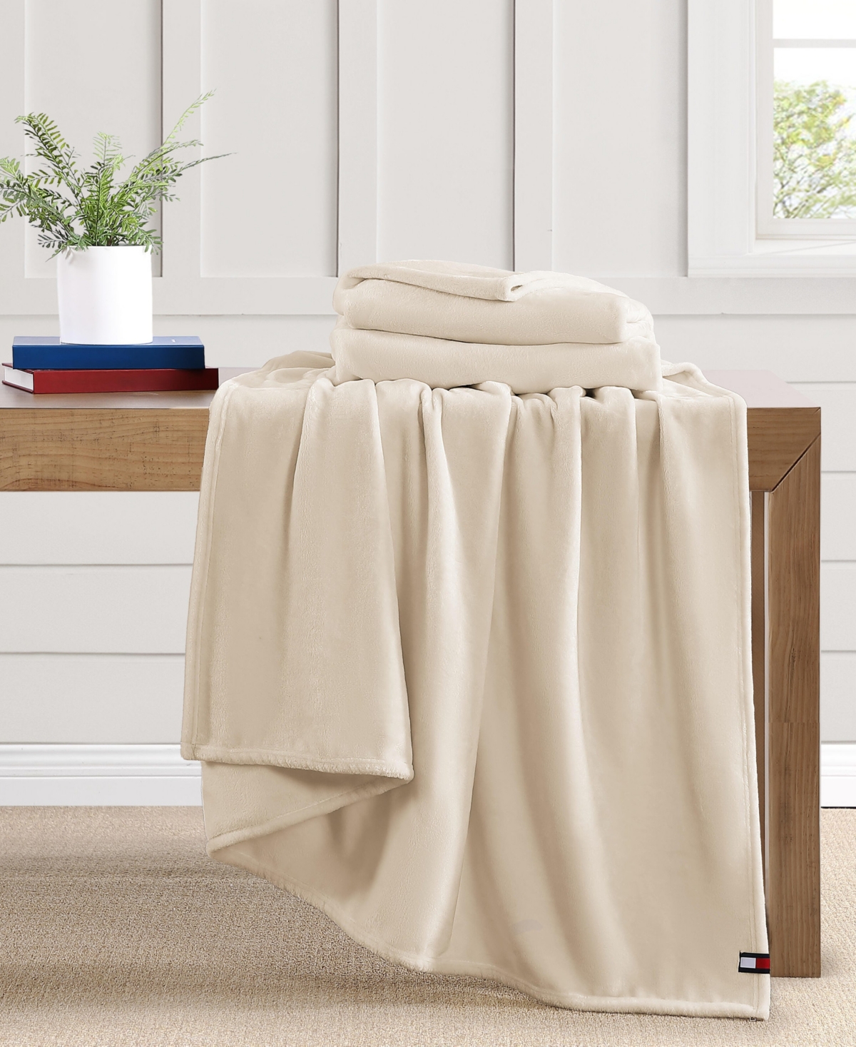 Tommy Hilfiger Solid Plush Blanket, Full/queen In Neutral