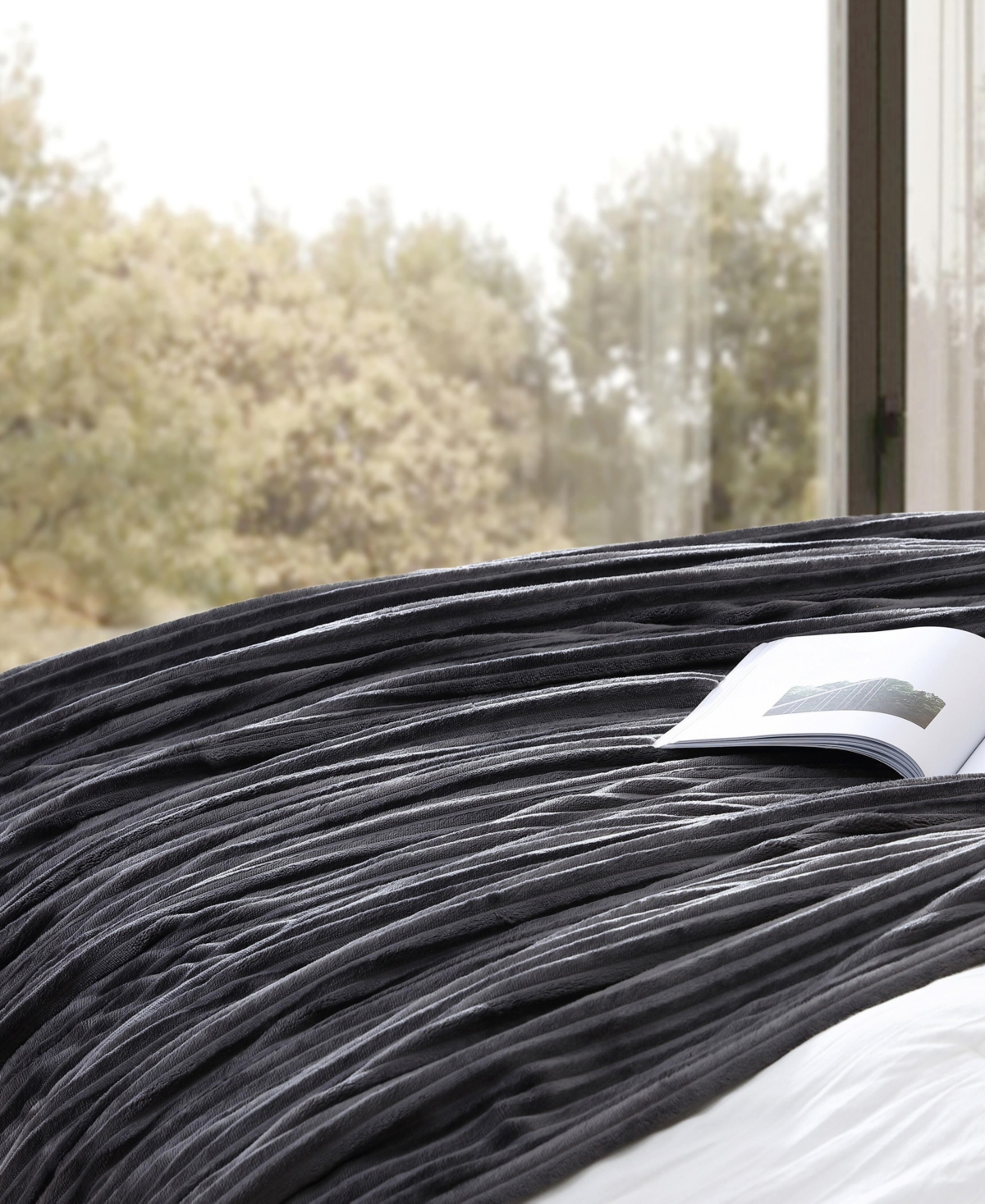 Eddie Bauer Mountain Valley Ribbed Plush Heated Blanket, Full In Gray