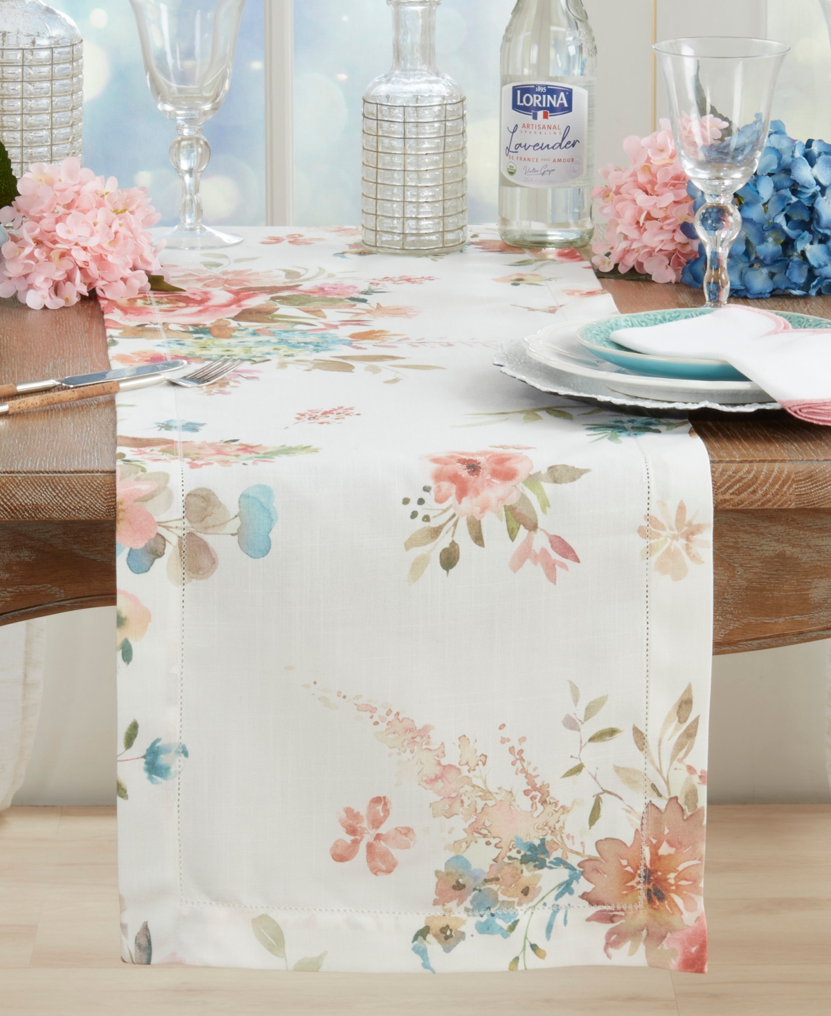 Saro Lifestyle Hemstitch Floral Table Runner, 16" x 72"