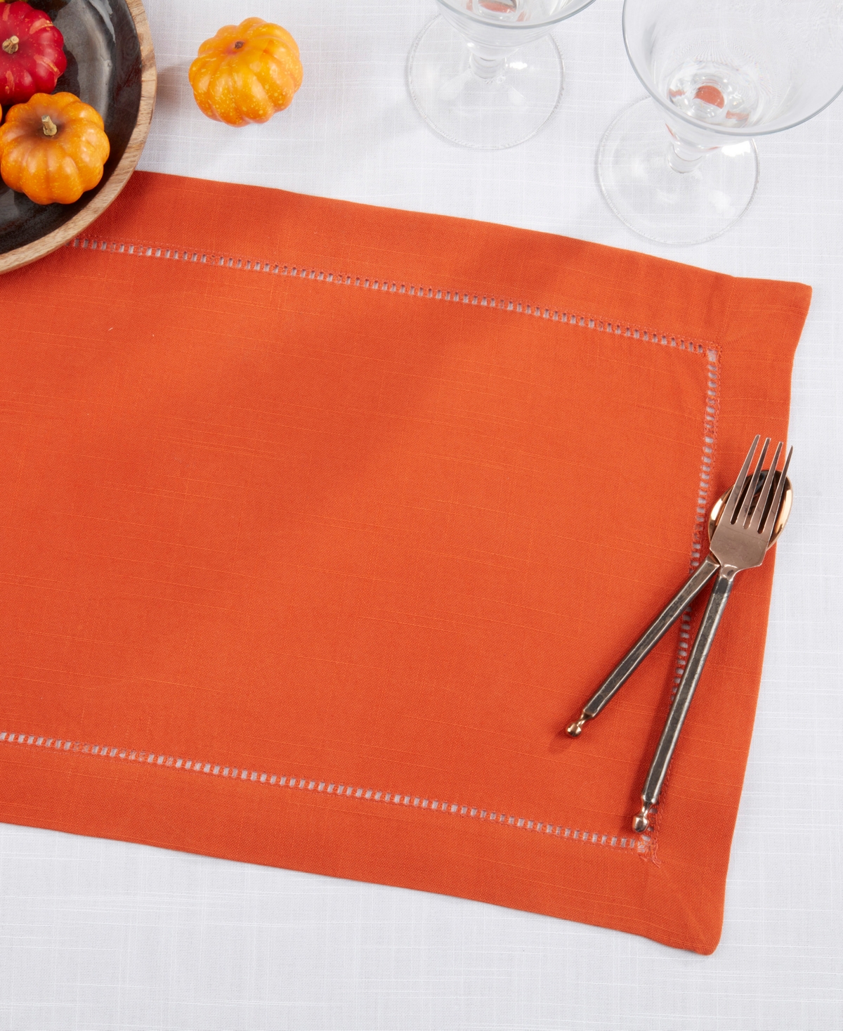 Saro Lifestyle Hemstitched Border Placemat, Set of 12