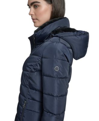 Women's Hooded Stand Collar Puffer Coat