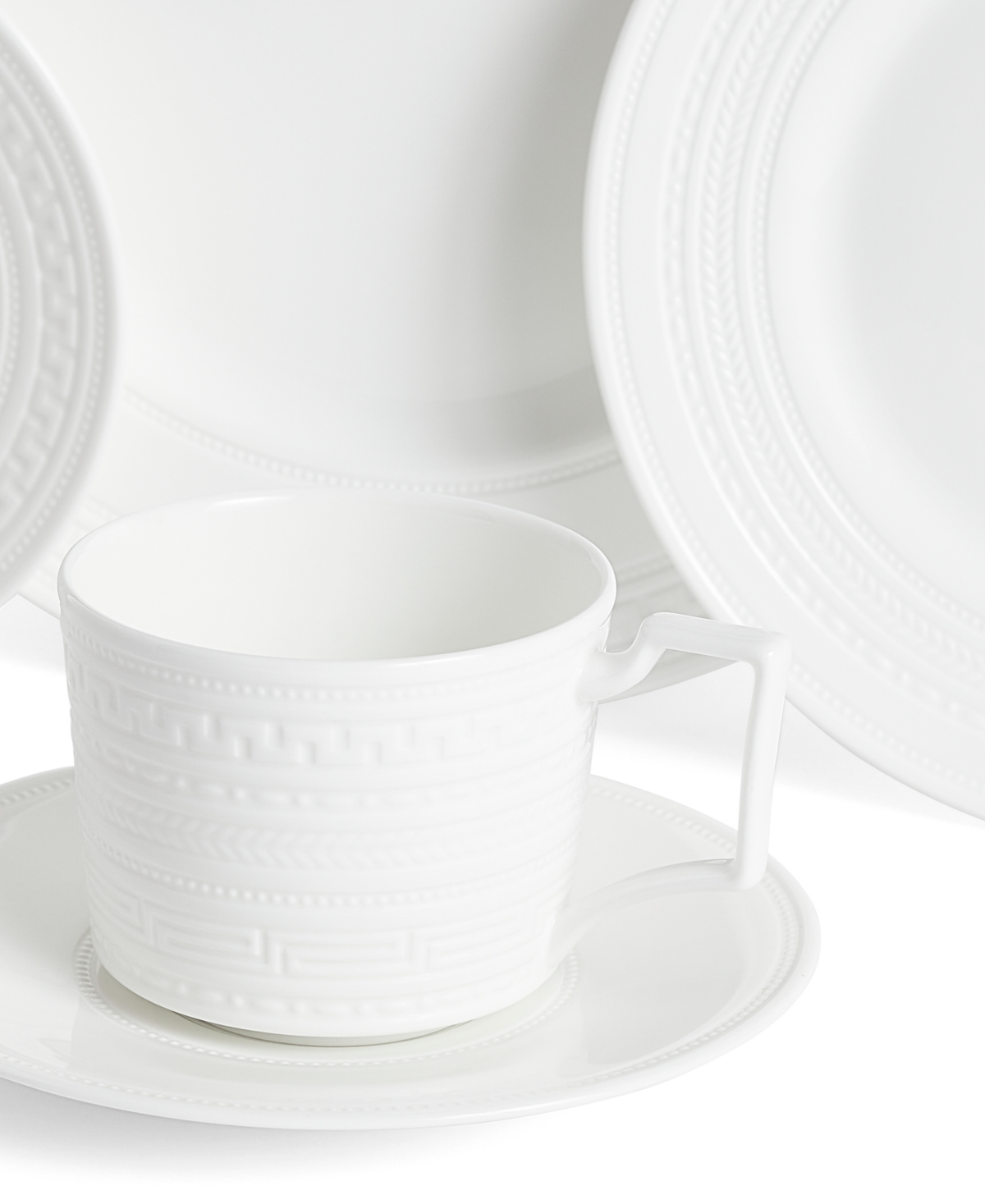 Wedgwood Dinnerware, Intaglio 5 Piece Place Setting