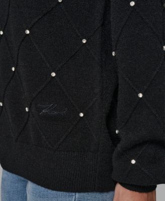V-Neck Diamond Pattern Sweater
