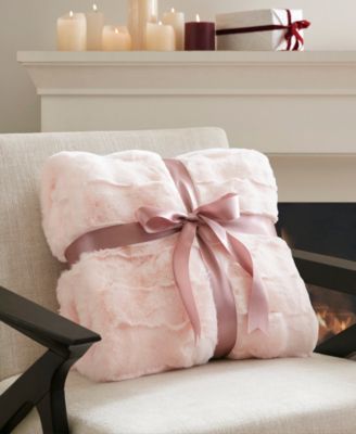 Vivienne Faux Fur Throw, 50" x 60"