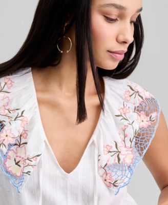 Women's Ruffled-Collar Embroidered Dress